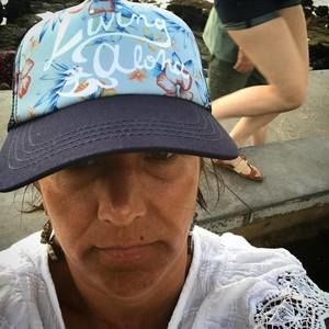 Meet your Posher, Crystal